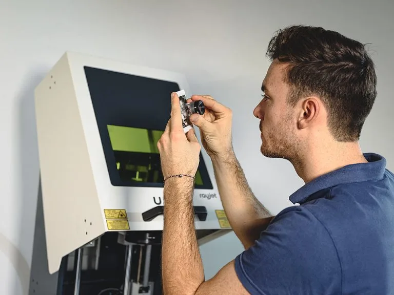 Rayjet U50/U300 najboljša kakovost graviranja Rayjet U50/U300 najboljša kakovost graviranja